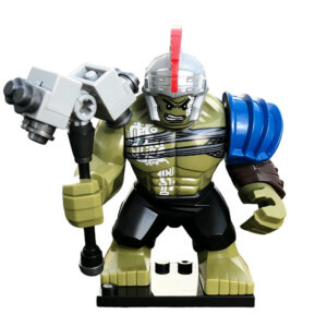 Armored green gladiator block figure
